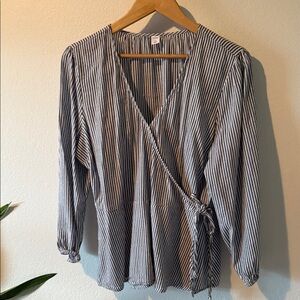 Old Navy Striped V-Neck Wrap Top Size XL